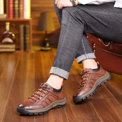 Zapatilla Ortopédica de Cuero – Comodidad y Elegancia